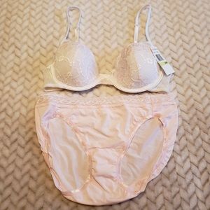 Lily of France Padded Lace Bra & VF Panty